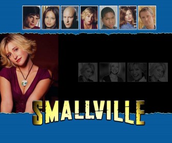 Chloe Sullivan With Smallville Characters Wallpaper