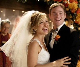 Jimmy Olsen And Chloe Sullivan Wedding Wallpaper